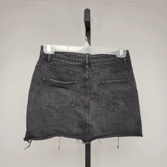 MISSGUIDED Denim Distressed Skirt - Picture 3 of 5